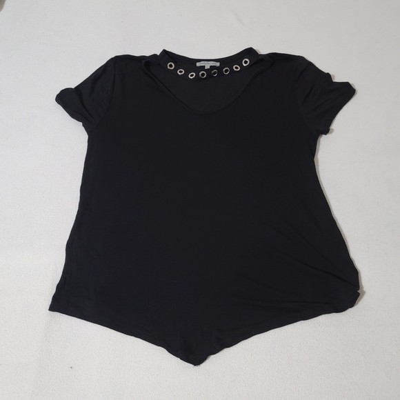 M Charlotte Russe grommet collar cut out tee short sleeve v tail black goth - Picture 5 of 10